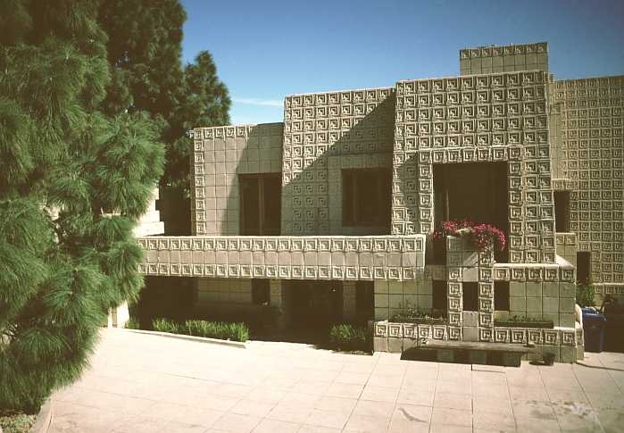 ebhouse